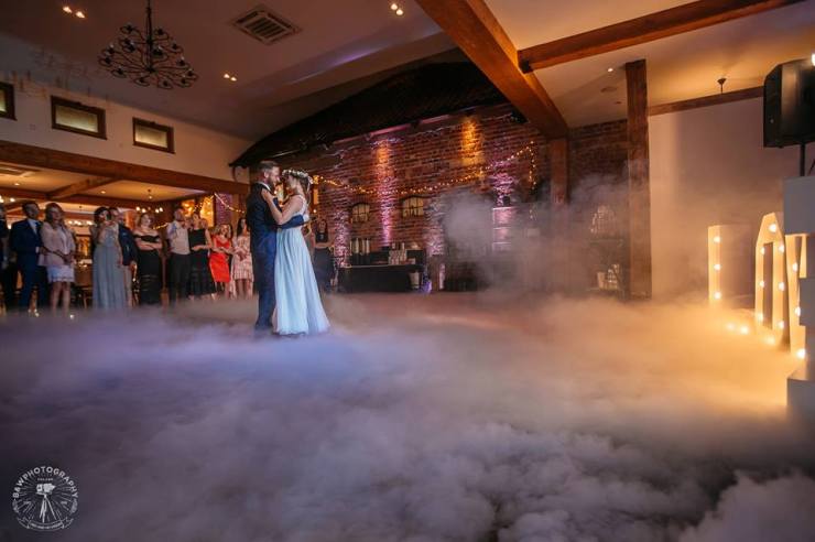 39923969_1919628944785830_4399658996445741056_n